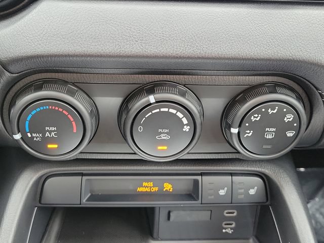 Certified 2025 MAZDA MX-5 Miata Club RWD image 23