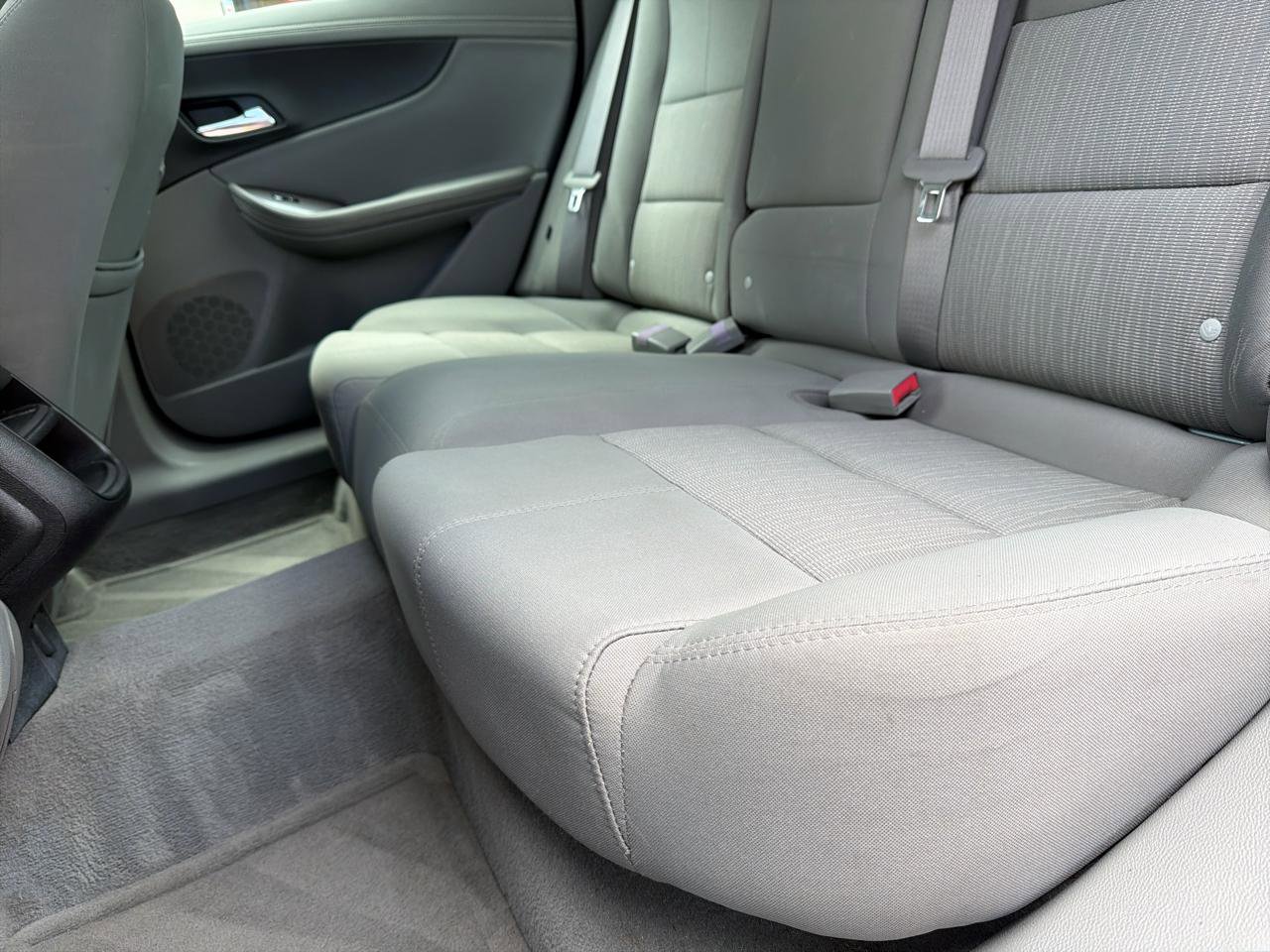 Used 2014 Chevrolet Impala LS w/ LS Convenience Package image 16