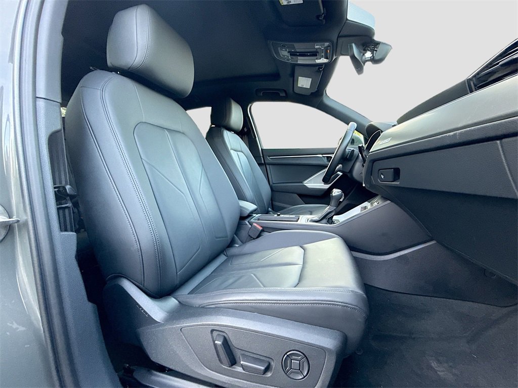 Used 2023 Audi Q3 2.0T Premium Plus w/ Premium Plus Package image 30