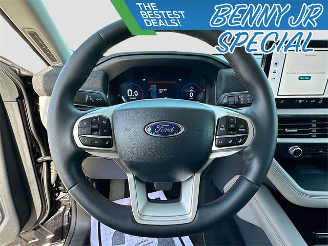 Used 2025 Ford Explorer Active w/ Active Comfort Package image 11