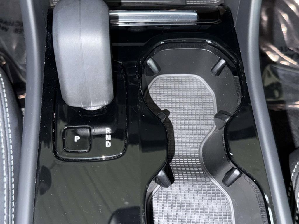 Used 2024 Volvo XC40 Recharge Plus w/ Protection Package Premier image 23