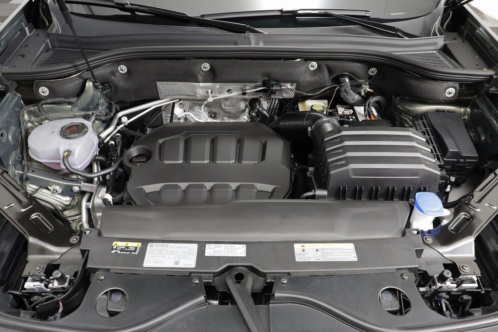 New 2026 Volkswagen Atlas Cross Sport SEL Premium R-Line image 24