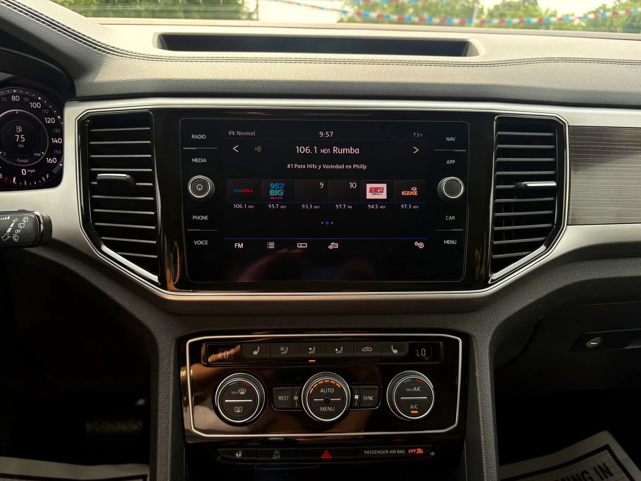 Used 2019 Volkswagen Atlas SEL AWD/4WD image 31