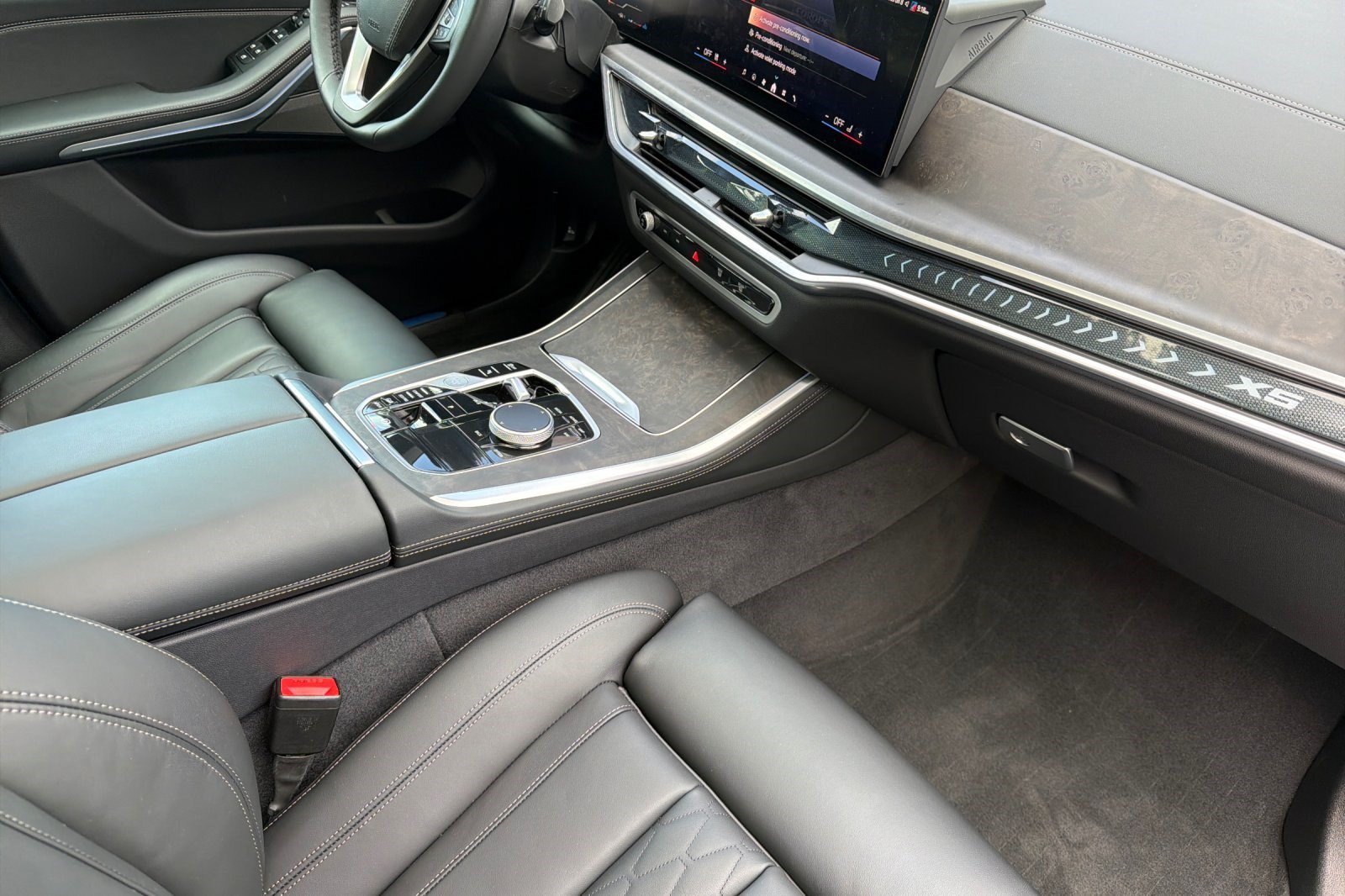 Used 2025 BMW X5 xDrive40i w/ Premium Package AWD/4WD image 19