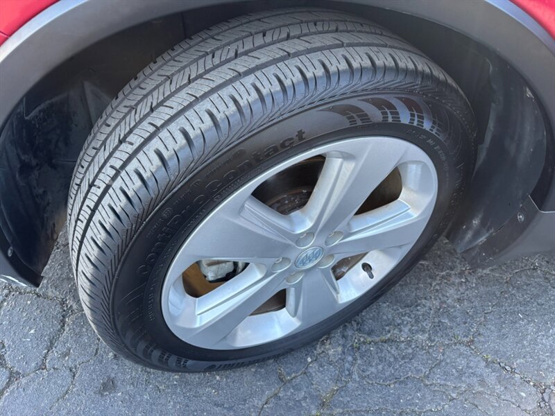 Used 2015 Buick Encore FWD image 17