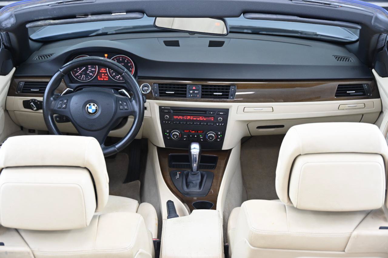 Used 2012 BMW 328i Convertible RWD image 28