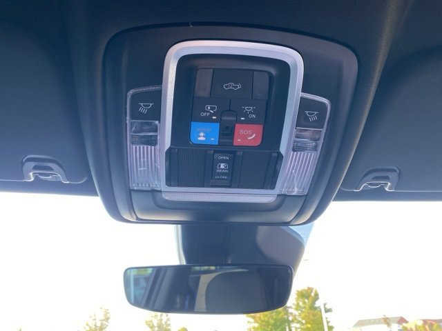 New 2026 RAM 1500 4x4 Crew Cab image 40