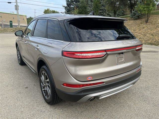 Used 2020 Lincoln Corsair AWD w/ Equipment Group 101A image 2