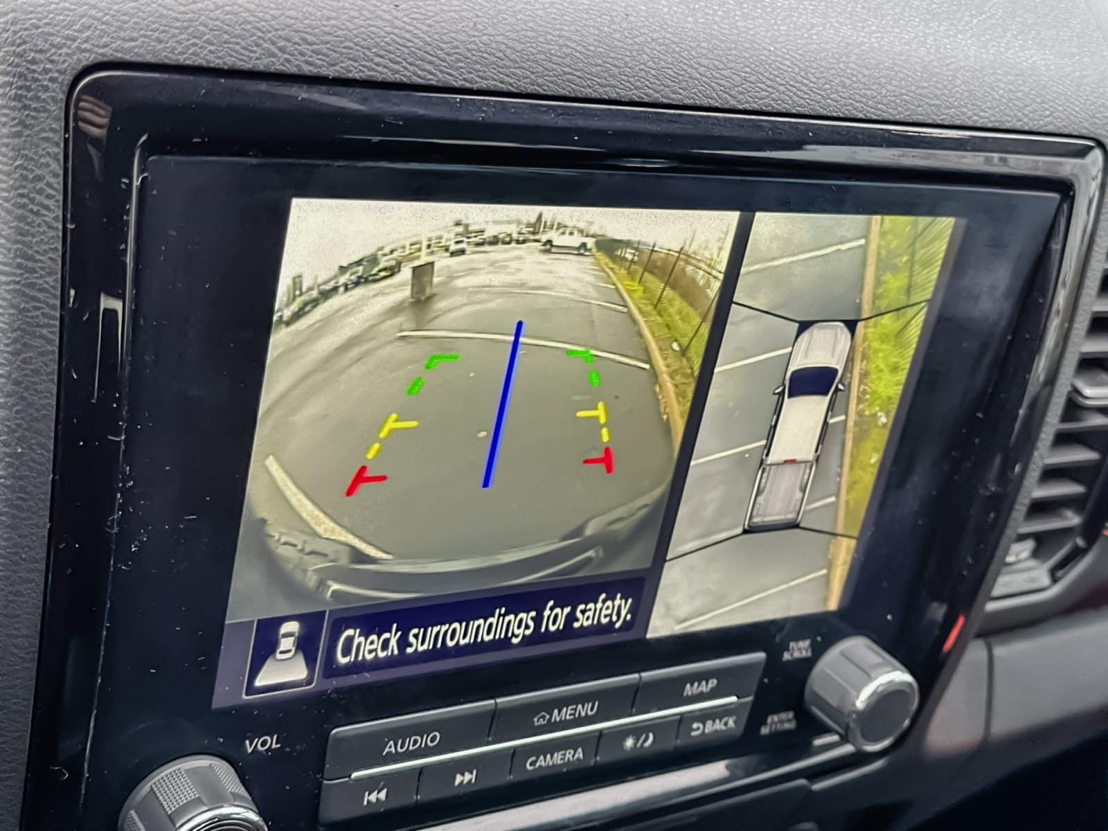 Used 2023 Nissan Frontier PRO-4X w/ Pro Convenience Package image 18