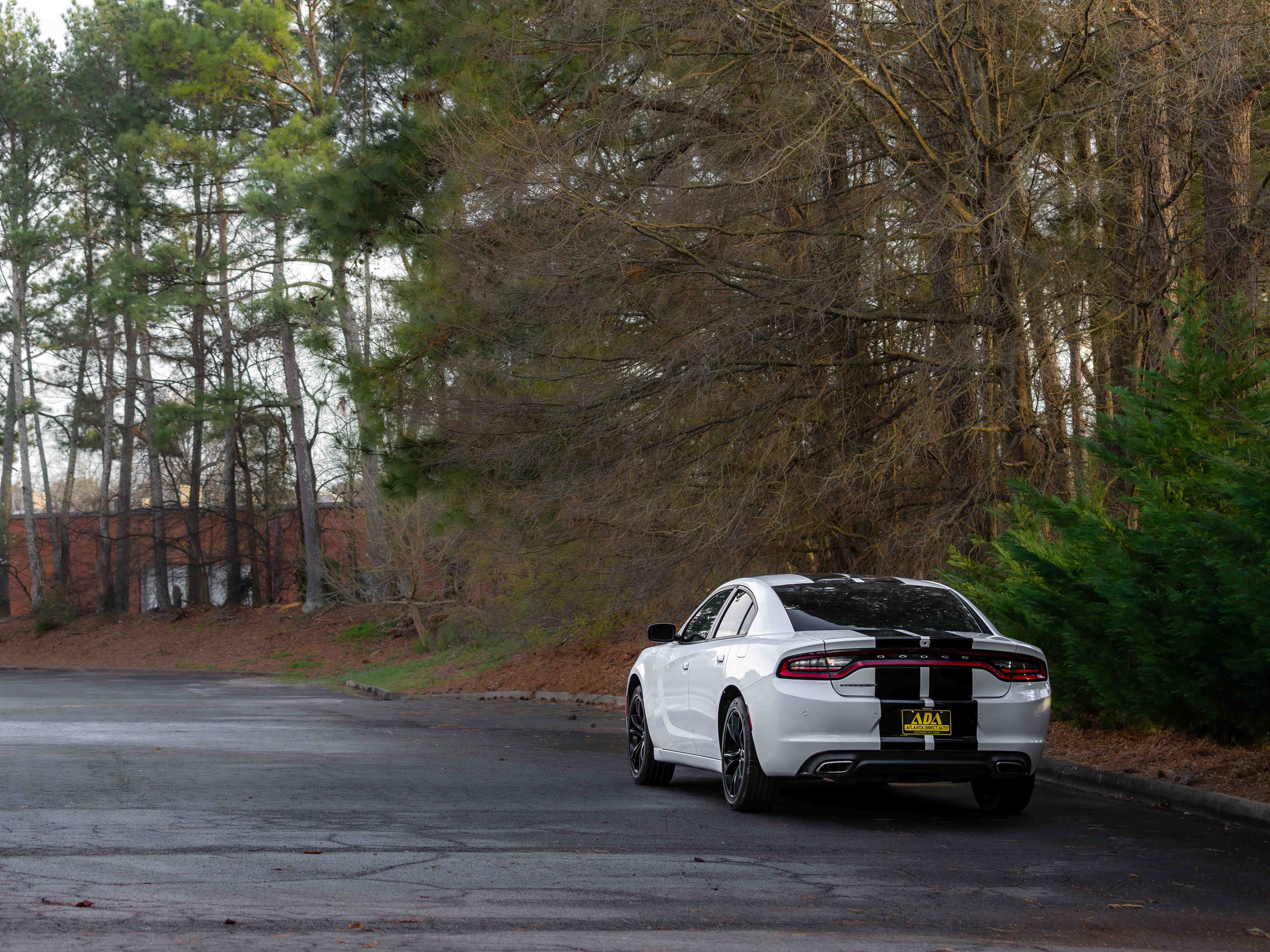 Used 2019 Dodge Charger SXT w/ Leather Interior Group image 41