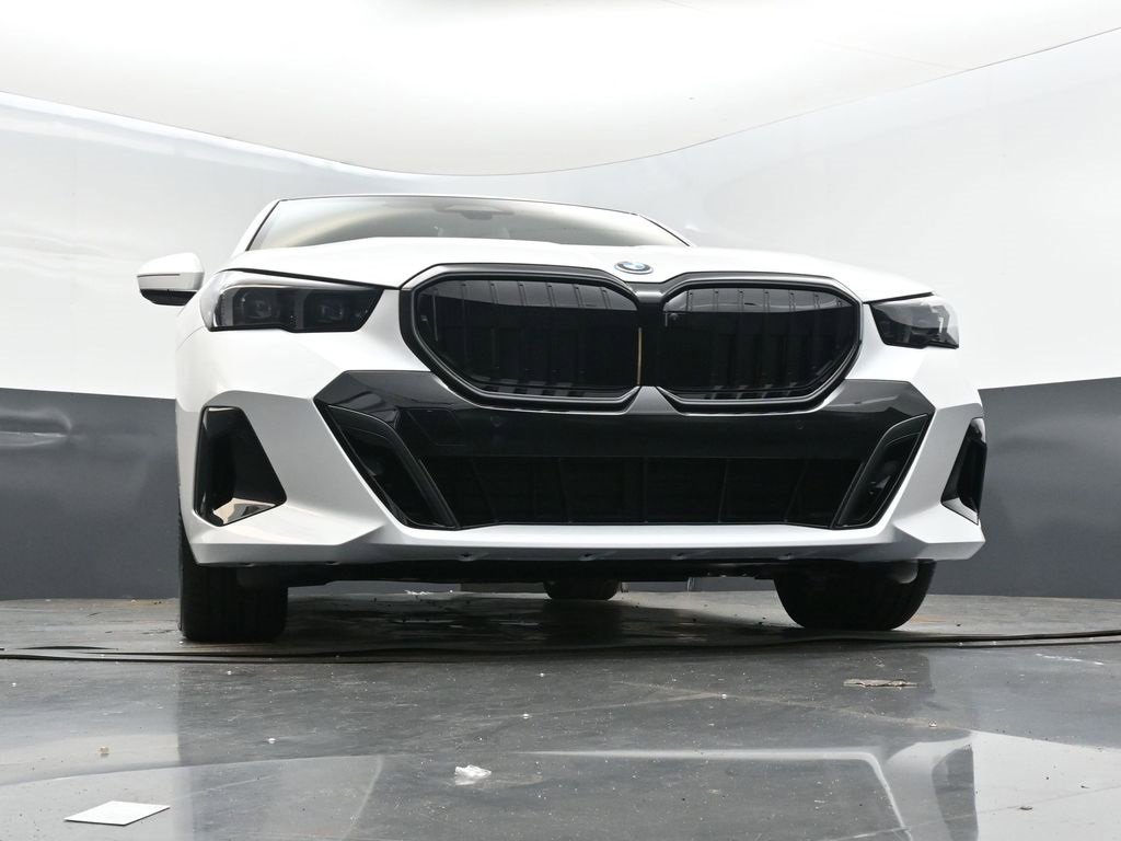 New 2026 BMW 550e xDrive w/ Executive Package image 46