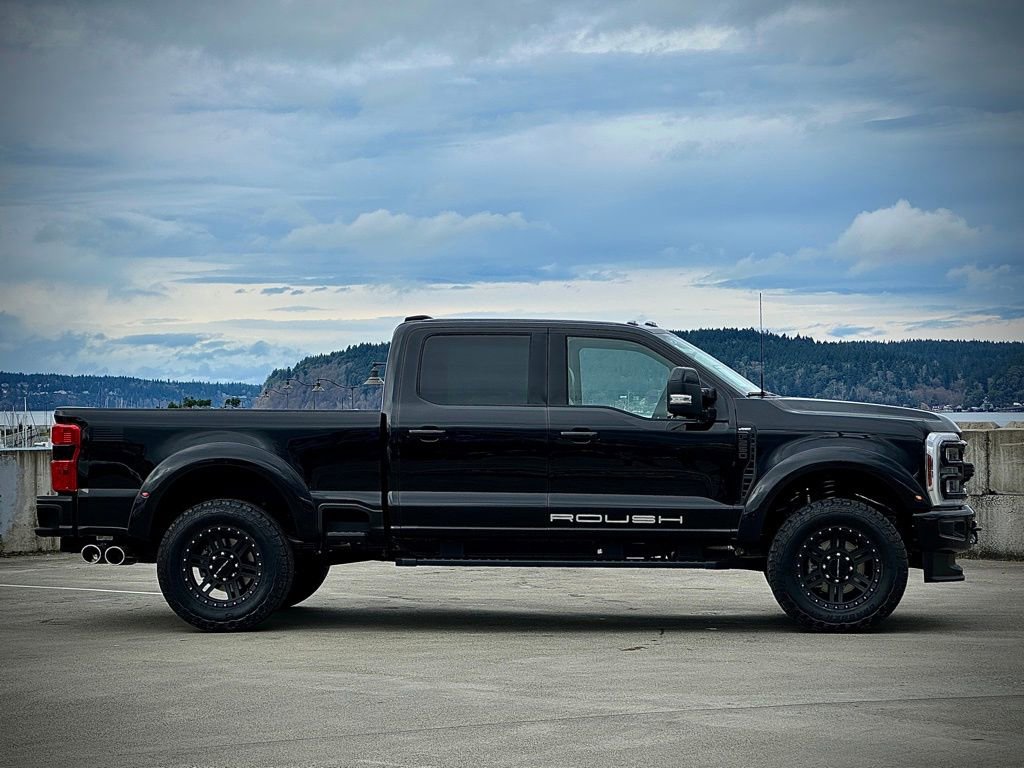 New 2026 Ford F250 Lariat w/ Black Appearance Package image 9
