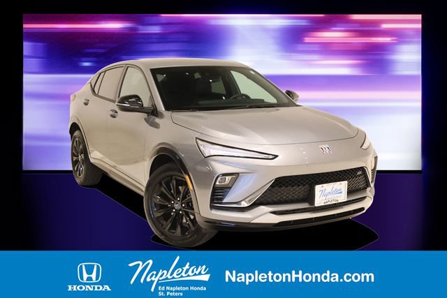 Used 2024 Buick Envista Sport Touring image 1