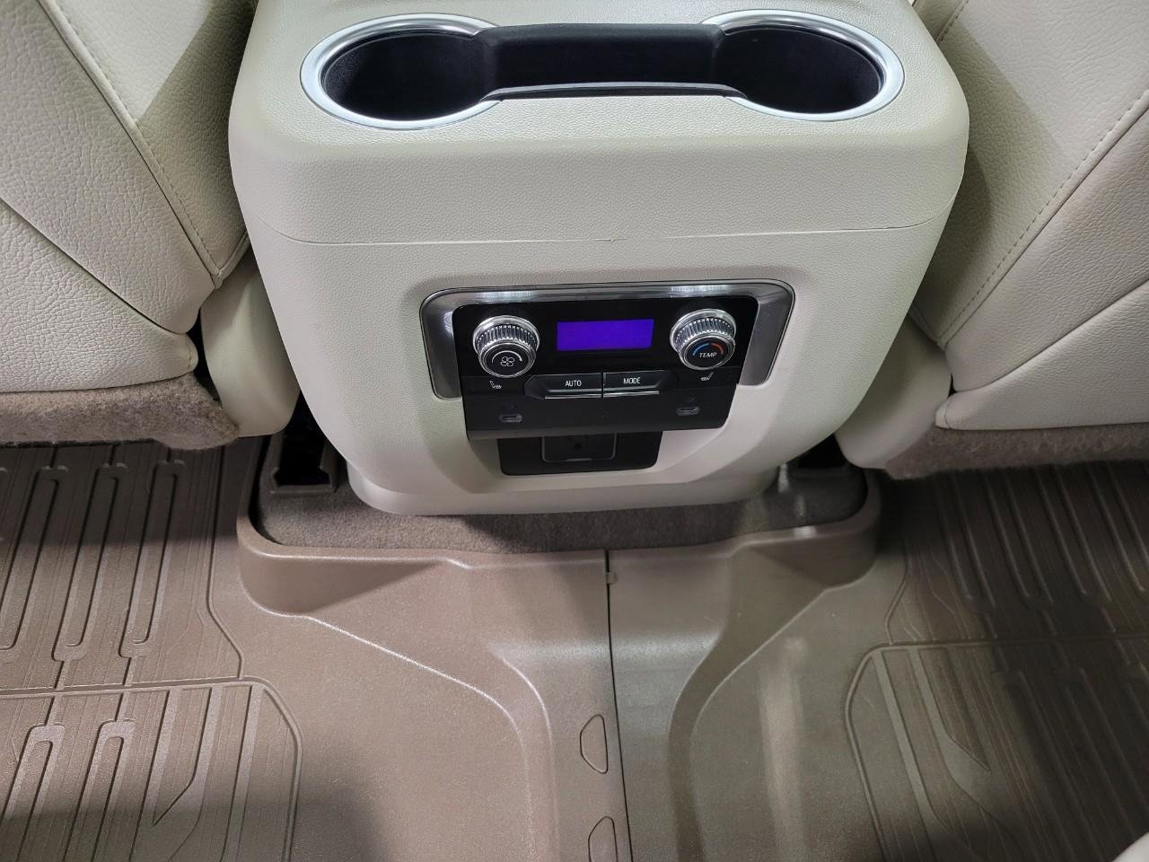 Used 2022 GMC Yukon Denali image 22