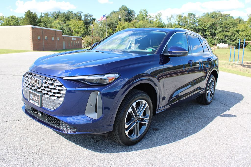 New 2025 Audi Q5 Premium Plus AWD/4WD image 4