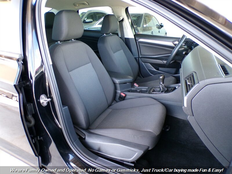 Used 2019 Volkswagen Jetta S image 26