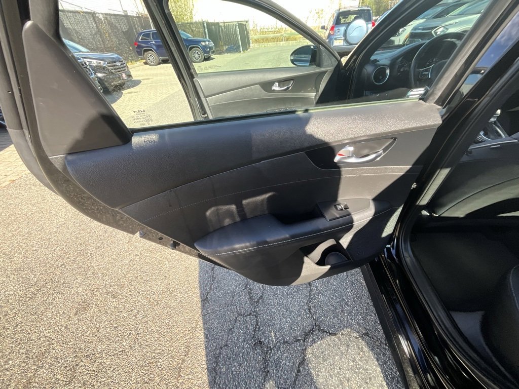 Used 2023 Kia Forte GT-Line image 26