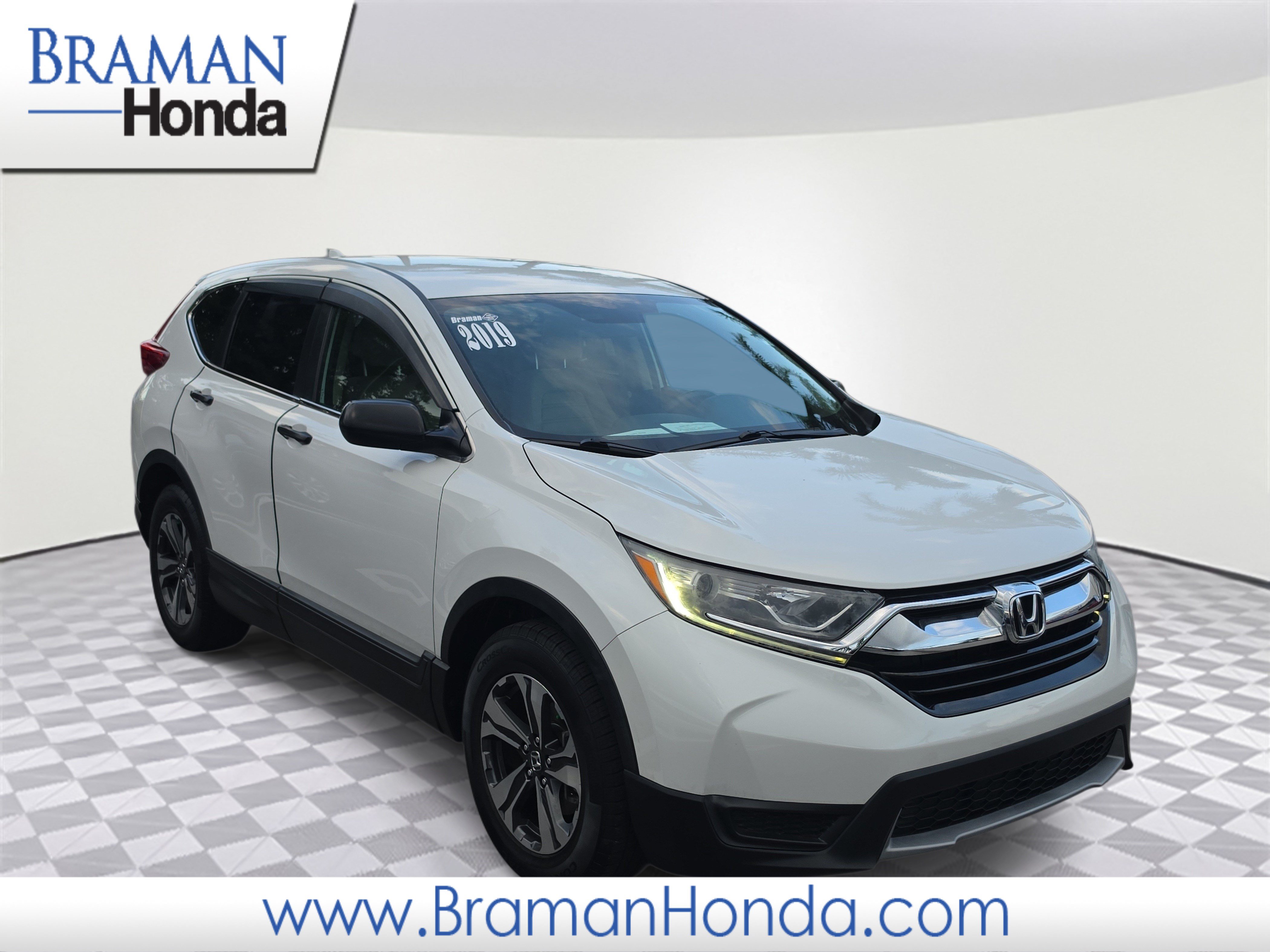 Used 2019 Honda CR-V LX image 1