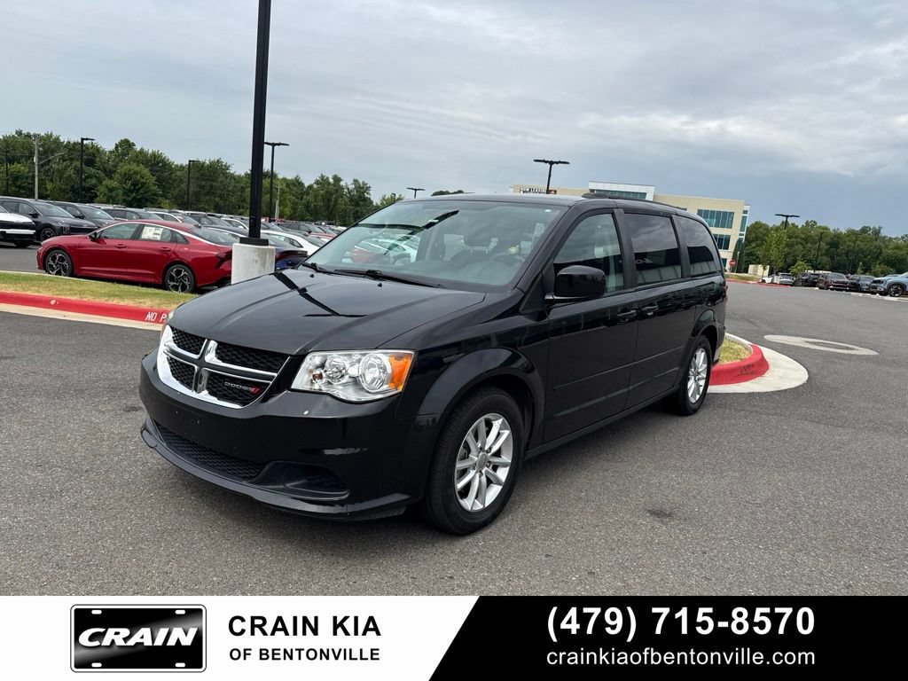 Used 2016 Dodge Grand Caravan SXT FWD image 2