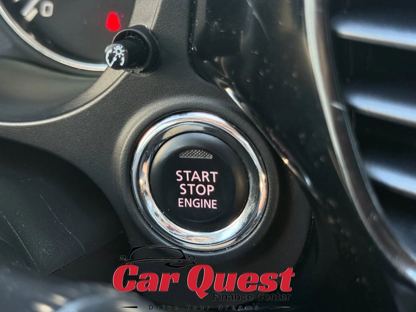 Used 2017 Mitsubishi Outlander GT image 41