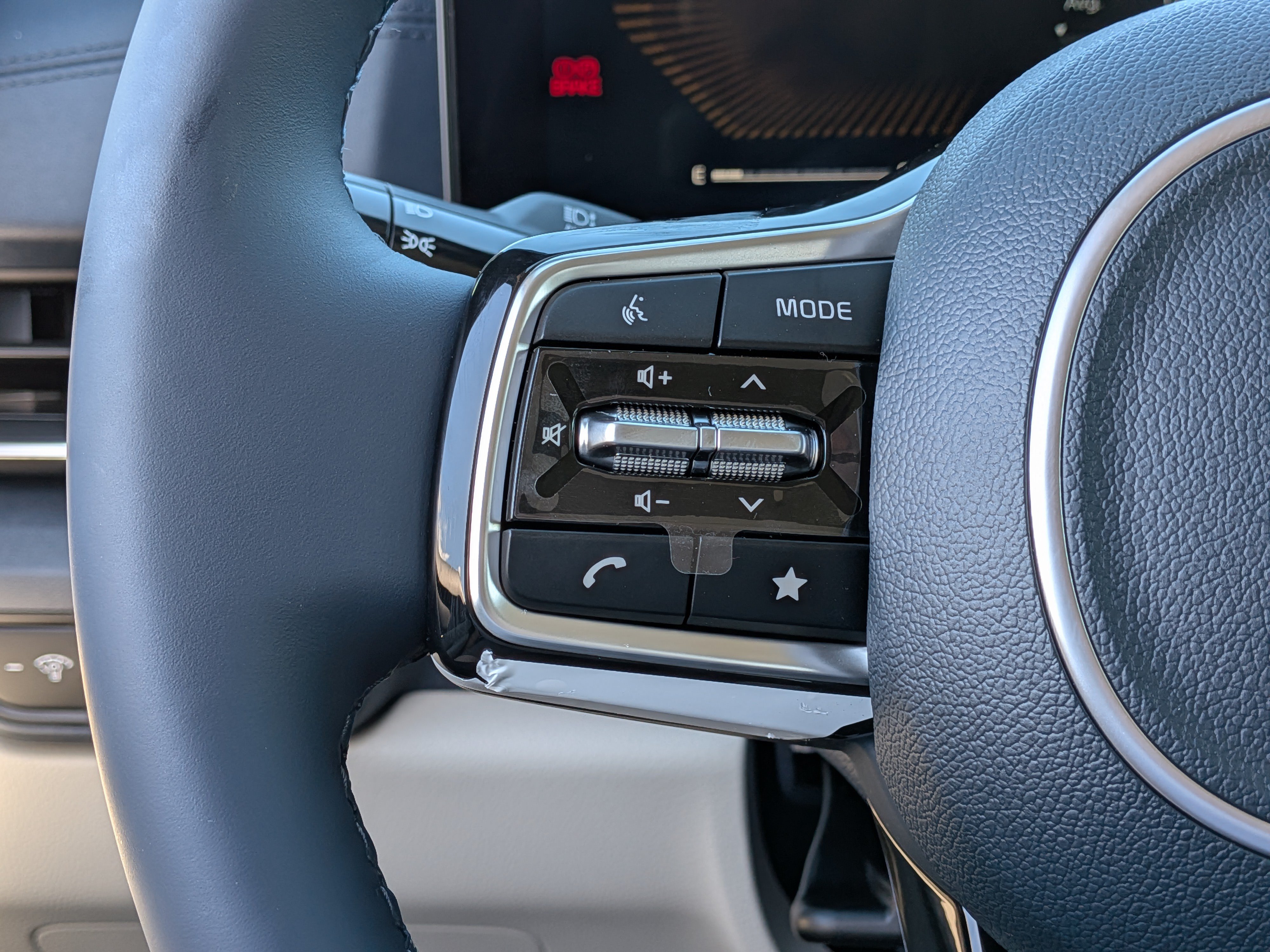 New 2026 Kia Carnival EX FWD image 29