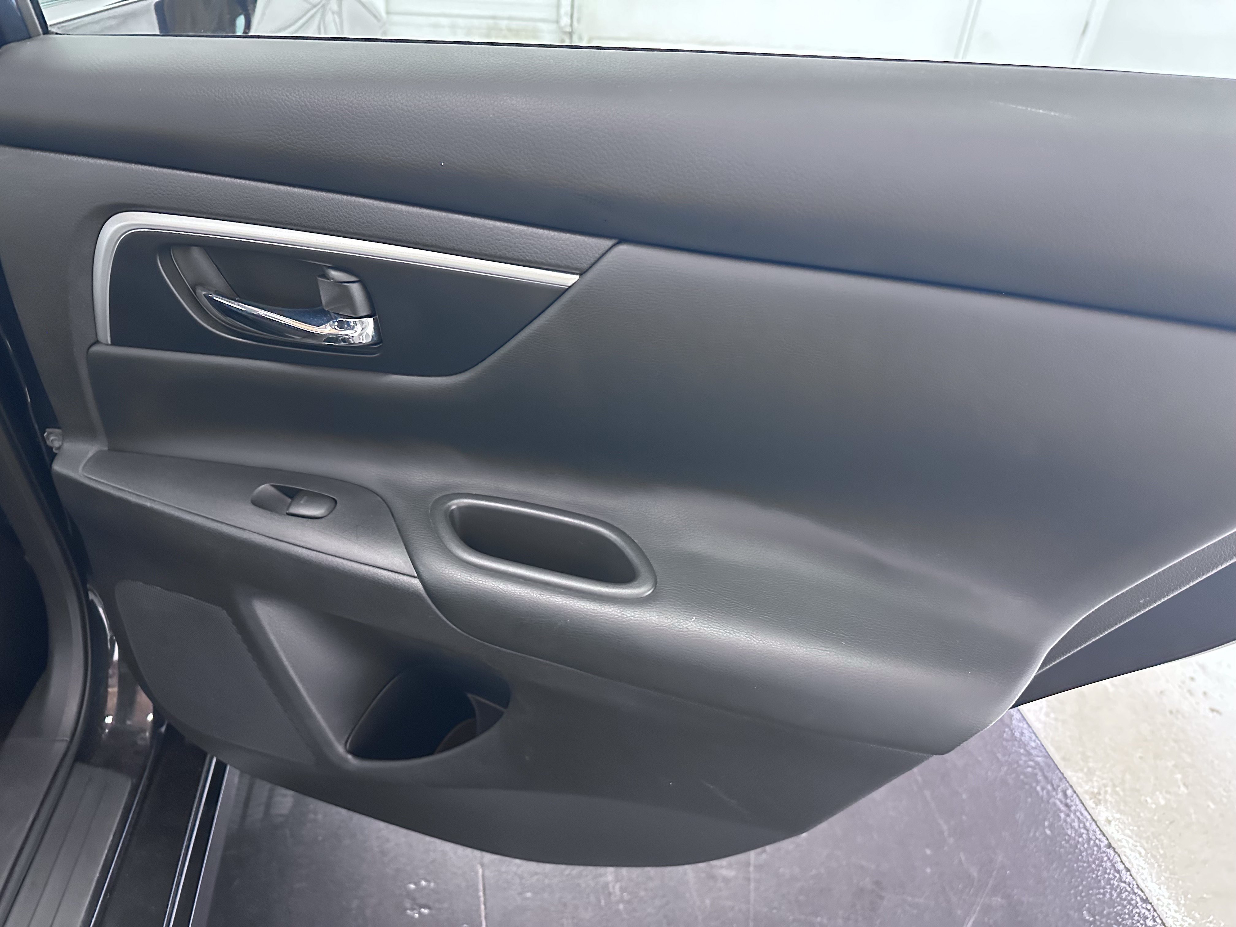 Used 2016 Nissan Altima 2.5 SV w/ Convenience Package FWD image 26