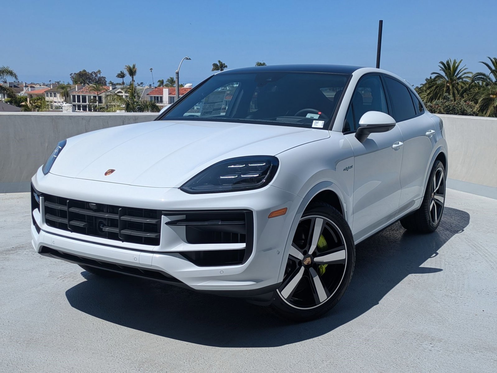 New 2025 Porsche Cayenne E-Hybrid image 1
