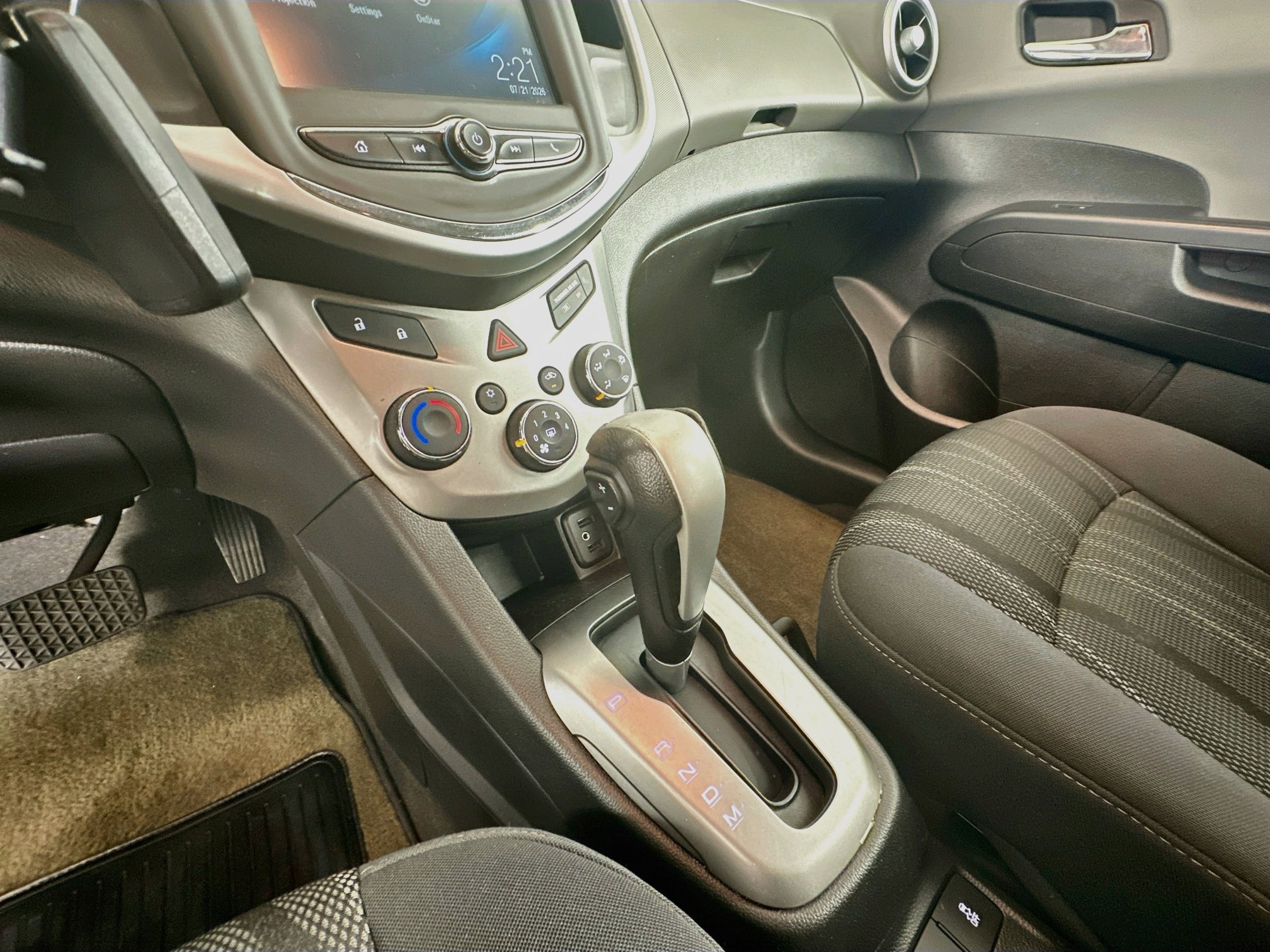 Used 2017 Chevrolet Sonic LT FWD image 23