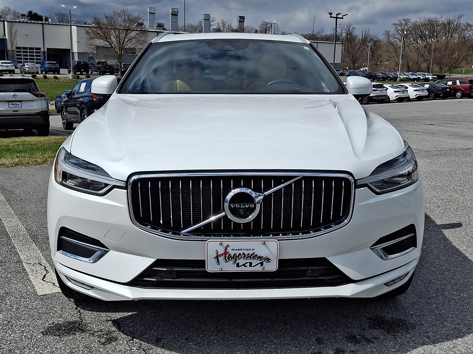 Used 2021 Volvo XC60 T5 Inscription w/ Advanced Package image 2