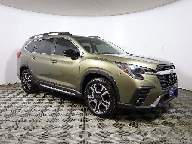 Used 2024 Subaru Ascent Limited image 4