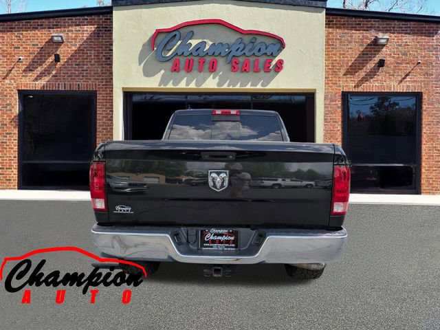 Used 2018 RAM 1500 SLT RWD image 9