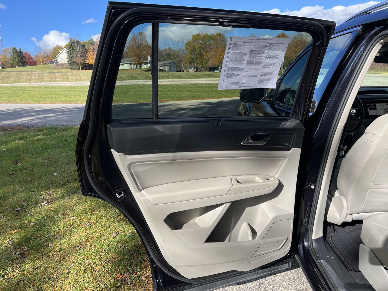 Used 2019 Volkswagen Atlas SEL Premium image 29