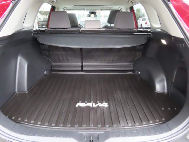 Used 2022 Toyota RAV4 XLE w/ Convenience Package AWD/4WD image 31