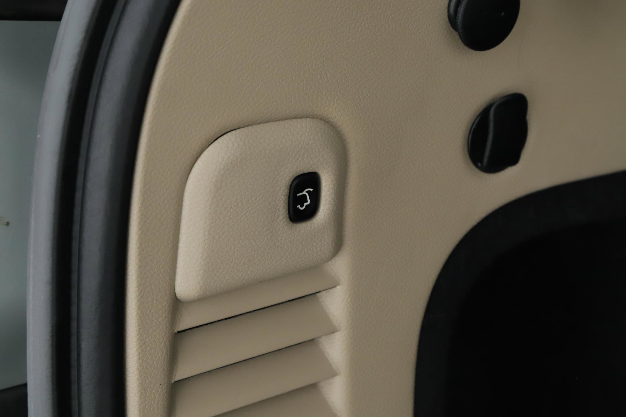 Certified 2019 Jeep Grand Cherokee Limited image 19