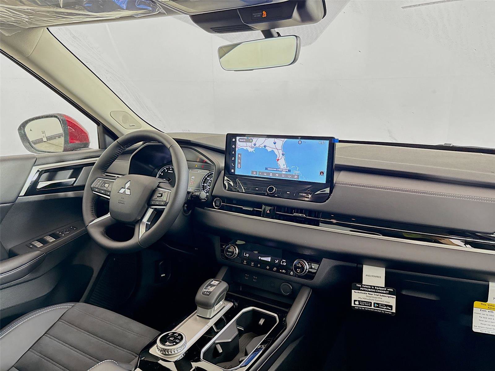 New 2026 Mitsubishi Outlander SE image 23