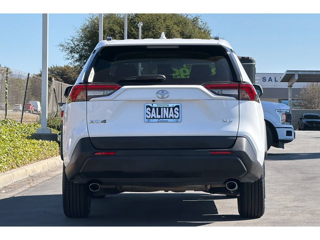Used 2024 Toyota RAV4 XLE FWD image 5
