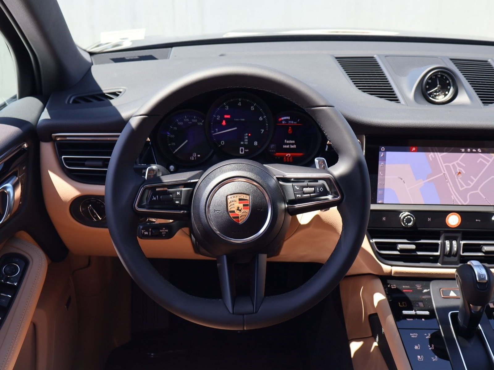 New 2026 Porsche Macan AWD/4WD image 15