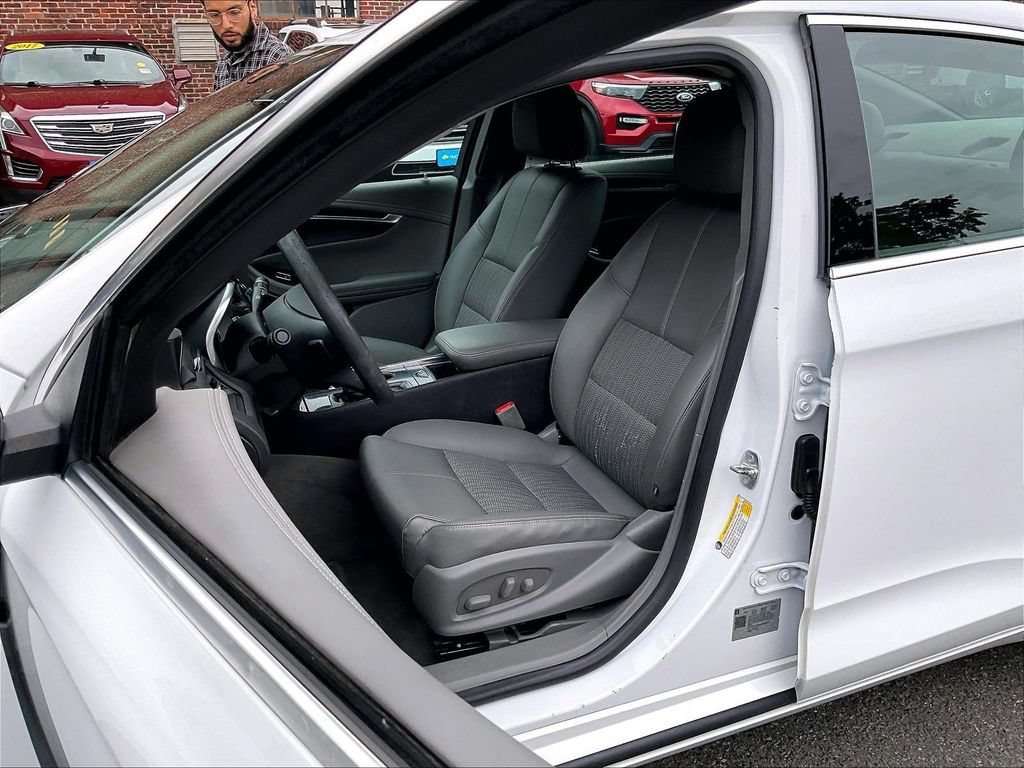 Used 2019 Chevrolet Impala LS FWD image 10