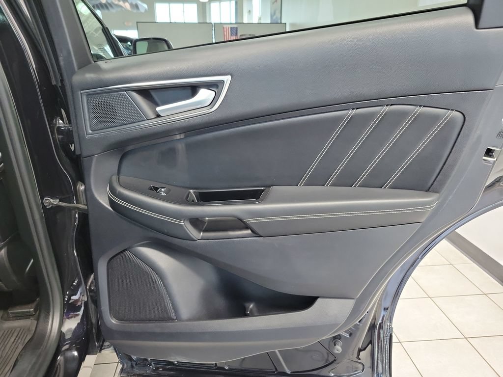 Used 2019 Ford Edge ST AWD/4WD image 19