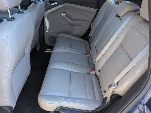 Used 2018 Ford C-MAX Titanium FWD image 14