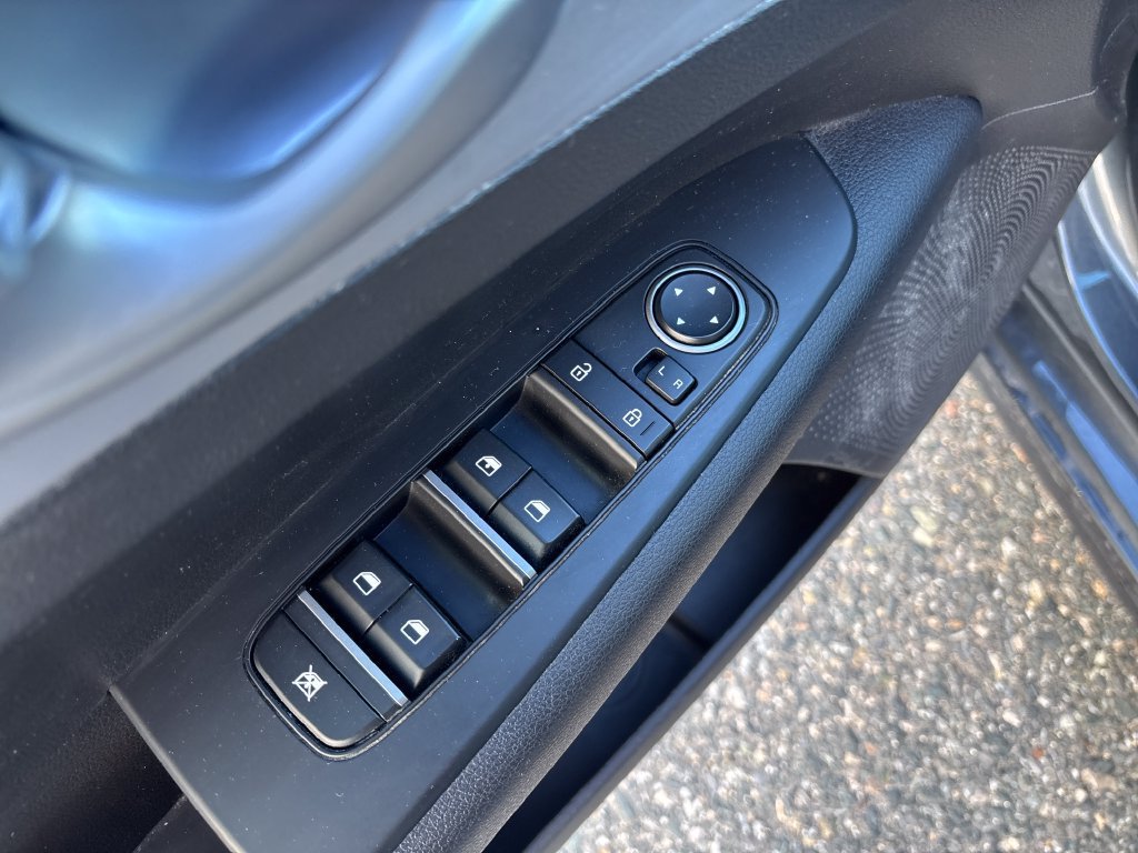 Certified 2023 Kia Forte LXS w/ LXS Technology Package FWD image 11