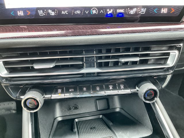 New 2027 Chevrolet Traverse RS AWD/4WD image 25