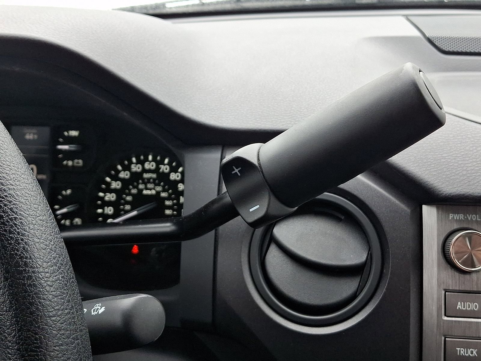 Used 2018 Toyota Tundra SR image 15