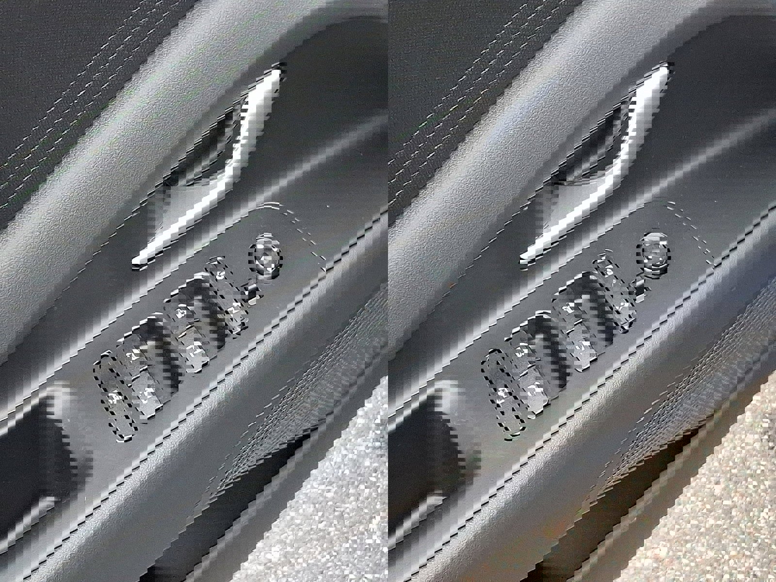 Certified 2025 Hyundai Elantra SE image 26