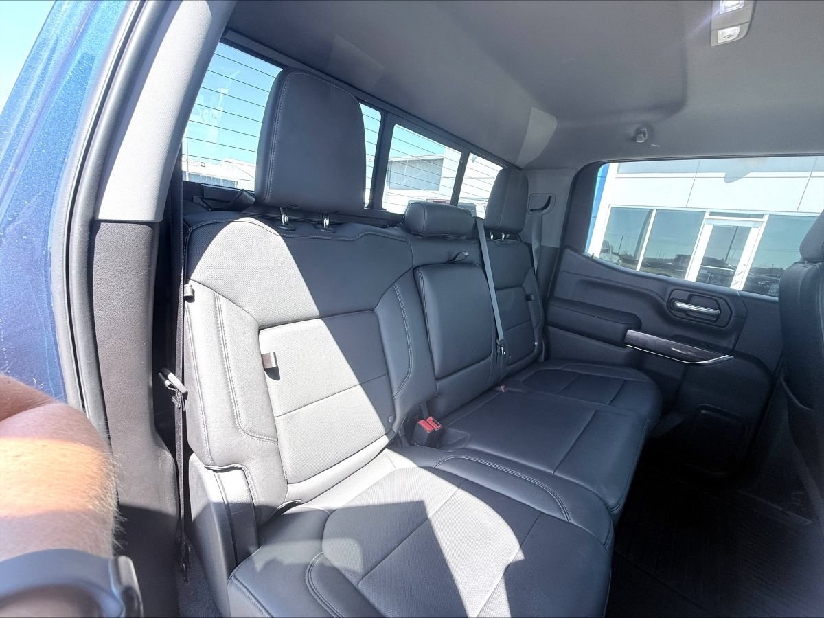 Used 2021 Chevrolet Silverado 1500 LTZ RWD image 14
