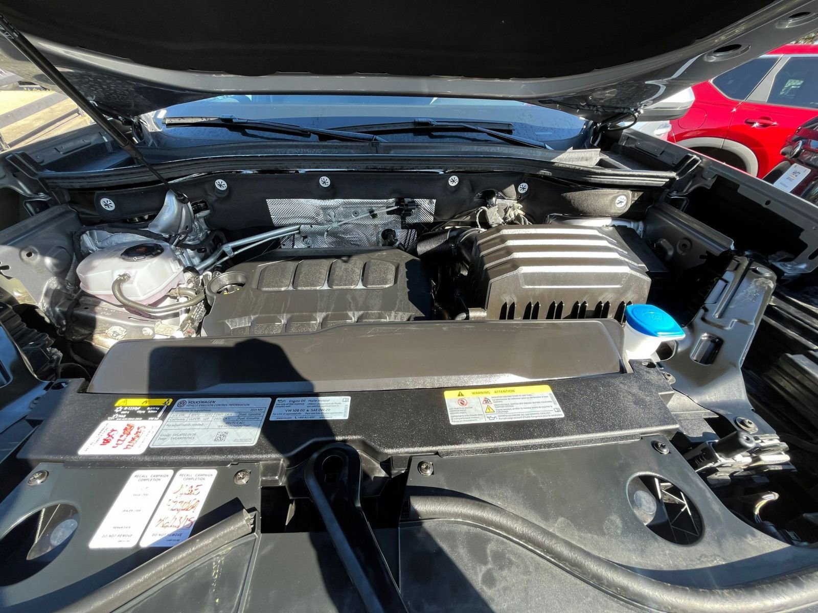 Used 2025 Volkswagen Atlas Cross Sport SE image 34