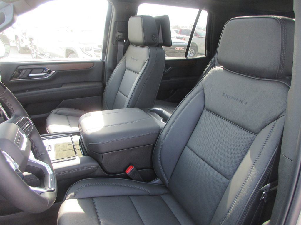 New 2026 GMC Yukon Denali image 11