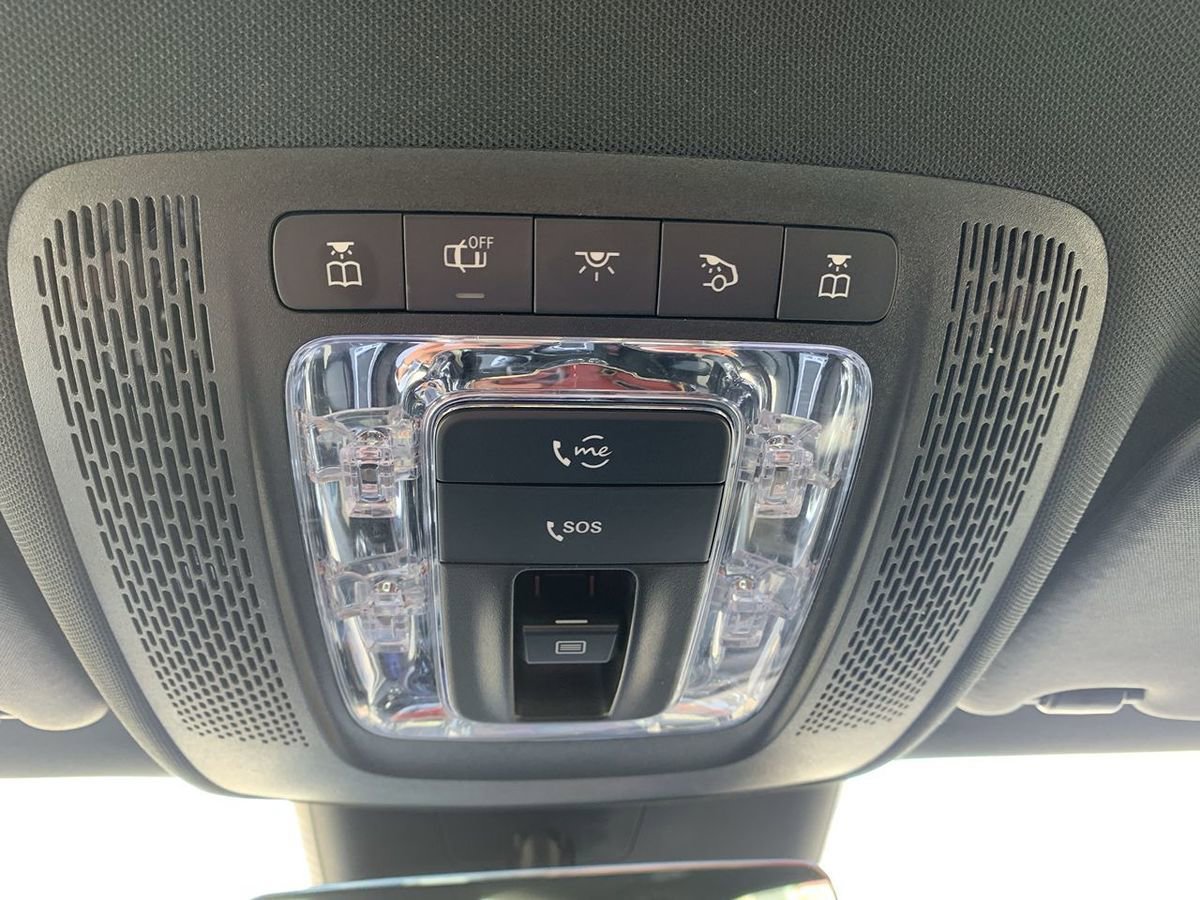 Used 2025 Mercedes-Benz CLA 250 4MATIC image 27