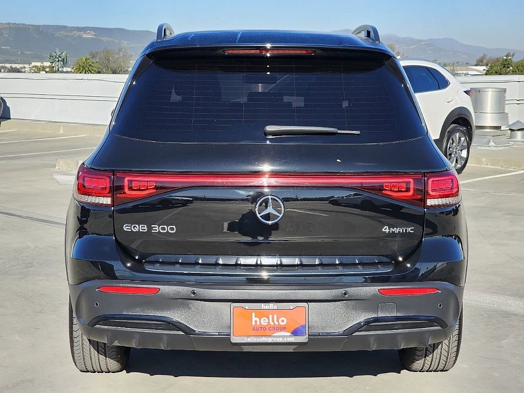 Used 2023 Mercedes-Benz EQB 300 4MATIC image 17
