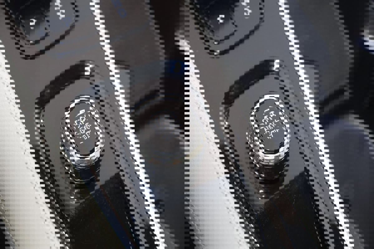 Used 2024 Volvo XC90 B6 Plus w/ Protection Package Premier image 29